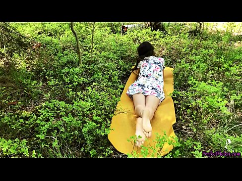 ❤️ په ټینډر کې اجنبی زما بلی مشت زنی کوي او په ځنګل کې په جوش سره ټوکې کوي ❤️❌  ❌️❤